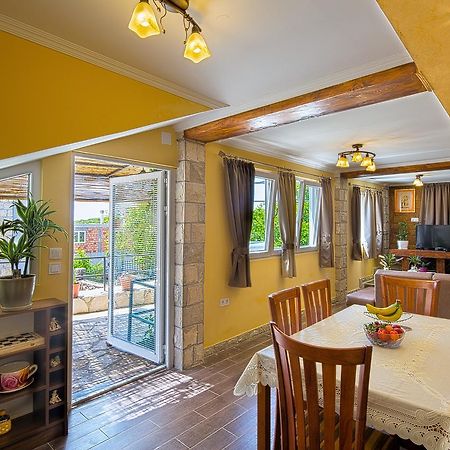 Apartman Kunjic Krimovica Exteriér fotografie